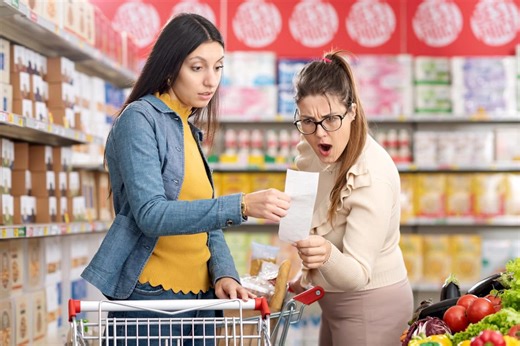 10 Sneaky Grocery Store Scams to Avoid (Young and the Invested)
