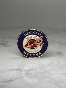 Red Hat Society Member Pin: Gold Tone Enamel - Modern Club Accessory - Etsy Canada
