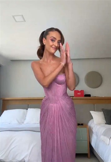 The Best Dress I've Ever Worn!