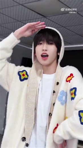 #tf家族登陆计划生于火焰演唱会 #zuoqihan #zhengfanxing #bts_official_bighit #bts_official_bighitarmy #suga