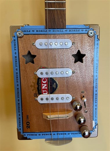 3 String Punch Cigar Box Guitar - Etsy.de