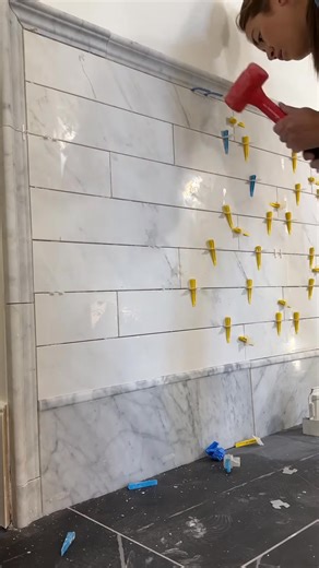 If you’re tiling without leveling spacers… don’t. 😅 These clips/wedges keep tiles even and joints consistent, so your finish looks pro—even if you’re a beginner. Pop the clip in, set tile, add wedge, and move on. Tap off after cured. Comment SPACERS and I'll send the link straight to you! #diyhome #bathroomreno #tiling #diybeginnerbasics | Honey Built Home