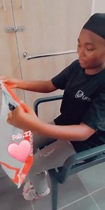 Our free delivery special from 10 inch weave Continues🚌✈🚌✈🚌✈ WhatsApp 0780385487....to make your order 🤗🤗She got hers💃💃 | Ester Hair Salon SA