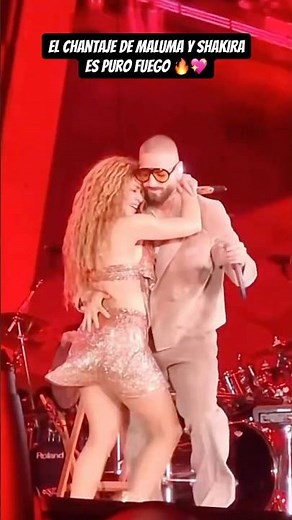SHAKIRA ABRAZA A MALUMA EN PLENO CHANTAJE 🔥 #Shakira #Agua #Shorts