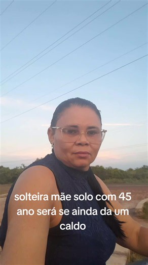Mãe solteira aos 45 anos: será que ainda dá um caldo?