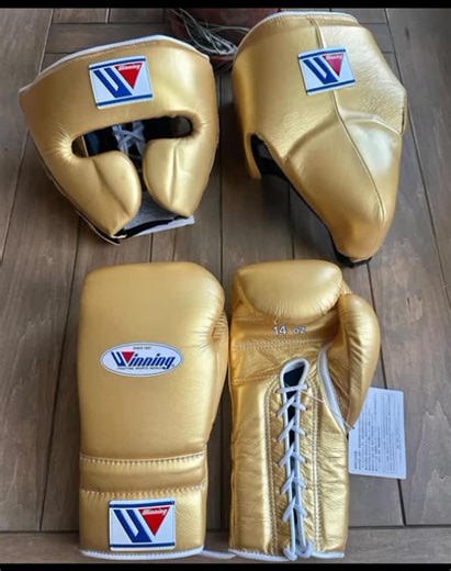 PunchPro Boxing 🥊 on Instagram: "Golden Winning Boxing set Any type of customization is available For order visit our website: thepunchpro.com Feel free to Dm #boxing #boxinggloves #custom #mma #fighter #boxingtraining #boxinglife #winning #usaboxing #sparring #noboxingnolife #ukboxingclub #ukboxing🇬🇧"