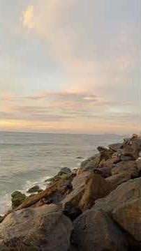 Sri Lanka Colombo’s Iconic Ocean #Colombo #SriLanka #SriLankaRailway #ColomboTrain #TrainJourney