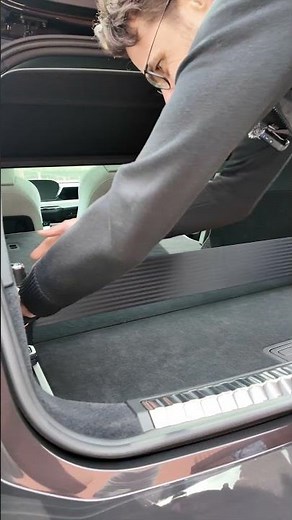 Keep It All in Place with This Smart Divider 🔒📦