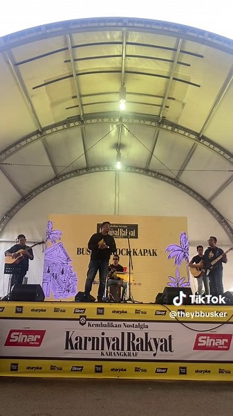 The YB Busker-Realiti dan Fantasi [(280724) Busking Rock Kapak Karangkraf] #foryourpage #fyp #busker #rock #live #music