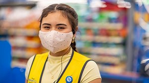 Walmart to give more than $700M in additional bonuses to associates