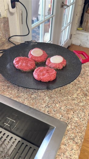 Plancha Eléctrica: Cocina Sin Suciedad y Mejores Hamburguesas
