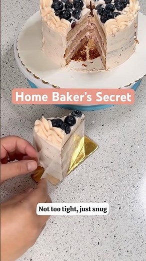 Easy Cake Wrapping Tip | Home Baker Hack 🎂. #bakingtips #cakedecorating