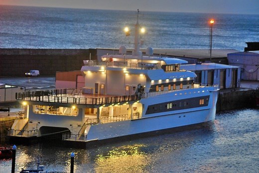 BILL GATES YACHT BREAKTHROUGH - $675 Million Liquid Hydrogen Powered SuperYacht
