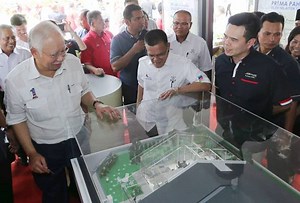 Najib urges people to ignore Mahathir's Declaration