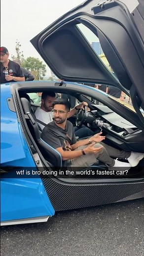 VIKKSTAR IN WORLD’S FASTEST CAR