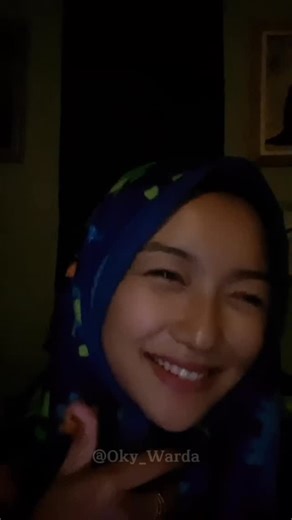 Oky wardaningrum on Instagram: "Wayahe wayahe 🤭🤣 . . . @oky_warda @pasukan.oky_warda @okyclassic_part @arceline_hnv @boy_nanda_s . . . #okywarda #pasukanokywarda #kocak #lucu #ngakak #dagelan #viral #ngakakkocak #videolucu #meme #lucubanget #kocakbanget #receh #humor #lucuabis #videokocak #indonesia #memeindonesia #ngakaksehat #tiktok #kocakabis #ketawa #memekocak #memelucu #memes #dagelanvideo #gokil #awreceh #indovidgram"