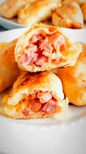 La Gran Empanada on Instagram: "Winter storm incoming… time to get cozy. Our empanadas are the ultimate comfort food: kid-approved, freezer-friendly, and they reheat perfectly for warm bites all storm long. Stay safe, stay home, and let us deliver the comfort to you. Order today: www.lagranempanada.com #LaGranEmpanada #StormSnacks #StayCozy #ComfortFood #KidApproved Empanadas DallasEats DFWFood EatLocal FreezerFriendly FoodDelivery WarmAndToasty WinterStorm OrderOnline SupportLocal FamilyFavorit