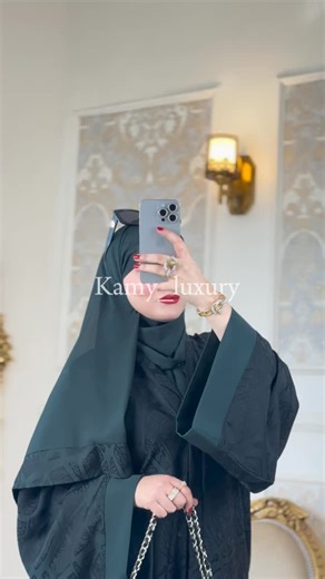 KAMY LUXURY® | ‎أفخم عباية تقدري تلبسيها 🤝 ✨ ⚜️ ABAYA MARAM 🔱 ⚜️Tissu : jacquard (من أفخم و أجود أنواع الأقمشة € ) ⚜️ (Quantités limitée) ⚜️Taille :...‎ | Instagram