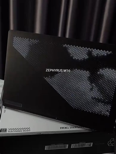 Maximize Your Workflow with Thunderbolt 4 Ports