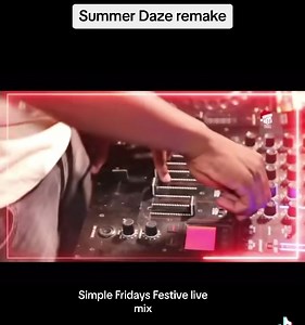 Simple Fridays Festive live mix by Simple Tone is out now on YouTube. Download link: https://youtu.be/m04gKGuydsU | Simple Tone