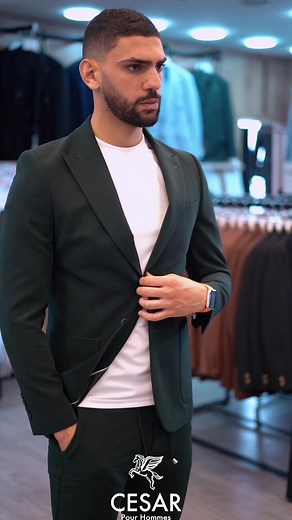 Costume 2 pièces sport disponible chez CESAR ! . Prix : 25800 Da . 📍Actuellement, disponible dans nos points de vente : ▪️Dely Brahim▪️Baba Hassen▪️ Staouali 🚚 Livraison disponible 58 wilaya 👉🏻Tailles disponibles 👉🏻Disponible en 03 couleurs ( Noir - Vert et Bleu) . 📞 : Numéros de téléphone : [Dely Ibrahim] : 0549 17 24 22 [Baba Hassen] : 0549 49 48 67 [Staoueli] : 0555 94 93 22