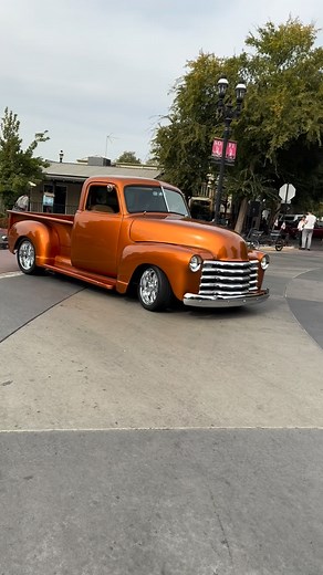 Clean Chevy Truck 🔥🔥 | Bagged Truck