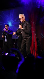 Flamingo Theater Bar es la casa de @willychirino 🤩 El último sábado de cada mes canta y goza de el ritmo cubano. 🎶Invitados especiales: @elrojo_rojito y @nestor.meness 🎫Reserva hoy mismo en www.1234ticket.com | Flamingo Theater Bar