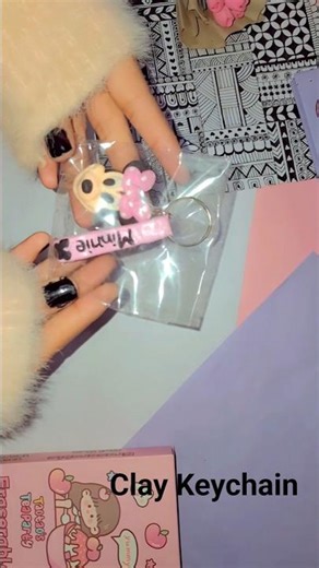 clay Keychain Minnie mouse mickey mouse diy #barbie #blackpink #clayart #Disney #kinderjoy