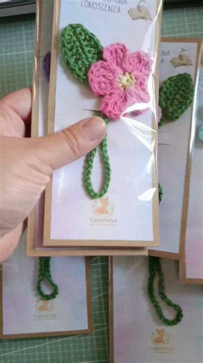 Regalo maestre personalizzato https://cartolelya.etsy.com #regalomaestre #segnalibri #uncinetto #diy