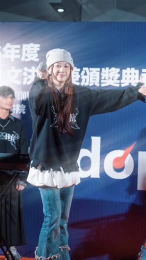 flora_0723 on Instagram: ". 《我看見今晚的月色很美，你呢？》 -晚安莉莉🌙🤍 -2026.02.12- 《CWC Singing Contest 25-26 finals》✨ 👧🏻 @_nsyee 💖🤍 🎤 @goodnight.lillie 🌙 *禁止商用／二改～轉載註明出處🙏🏻✨ #晚安莉莉 #sinnie #sinnieng #sinnie吳倩怡 #我看見今晚的月色很美你呢"