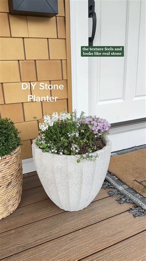 🪴EASY DIY FAUX STONE PLANTER🪴 Possibly the easiest DIY I have ever done. Love the look of stone or concrete planters but they can be so expensive. This DIY was a steal! Step by step guide is live on the blog! #diyhome #diyideas #diydecor #springoutdoordecor #porchmakeover #stoneplanters #stoneplanter