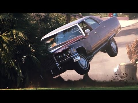 '76 Cadillac Fleetwood chased &crashed
