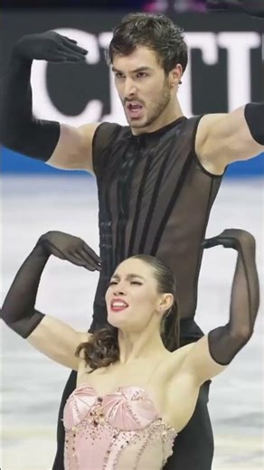 ⛸️ Brightness, Emotion and Nostalgia in Prague! ✨