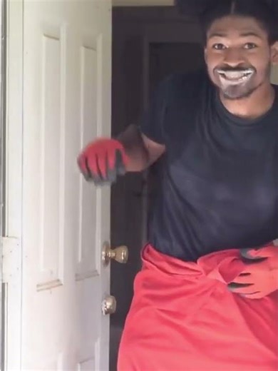 Mickey Mouse #memes #roblox #mickeymouse