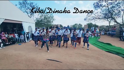 Bapedi Women Dancing to Dinaka - Traditional Dance Video