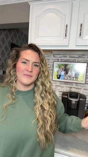 Turn your kitchen into a family command center 🏡 Shared digital calendar, customizable widgets, chore tracking & more — all on one screen. #familycalendar #apolosigndigitalcalendar #apolosign #digitalcalendar #TikTokShopStockUp @ApoloSign Store @apolosign_tech