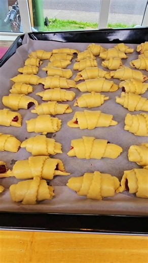 Filled Crescents 😋🫶 #yammey #recipe