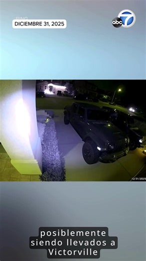 1.5K views · 12 reactions | Algunos residentes están denunciando el robo de vehículos mediante una grúa sin identificación en el condado de San Bernardino. Las cámaras de vigilancia muestran uno de los últimos robos. https://abc7.com/18358973 | ABC7 en Espanol | Facebook