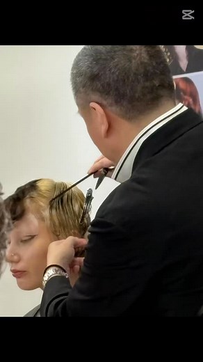 #山野美容専門学校 #yamano #beauty #japan #美容 #美容専門学校 #山野愛子ジェーン #toniandguy #coz #saiga #雑賀英敏 #カンファレンス | 山野愛子ジェーン | Facebook