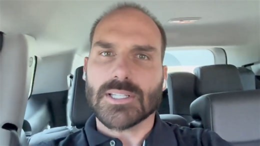 "Hipocrisia", diz Eduardo Bolsonaro sobre defesa de Marina