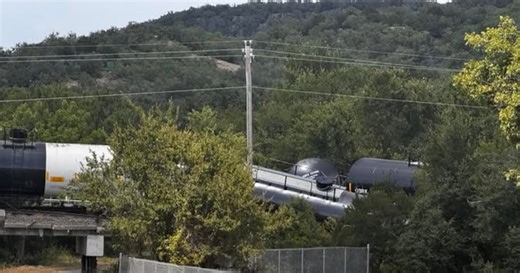 Video: Union Pacific train carrying hazardous material derails in Texas