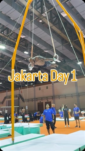 🅓🅞🅝🅝🅔🅛🅛 🅦🅗🅘🅣🅣🅔🅝🅑🅤🅡🅖 on Instagram: "Well atleast I landed 1 today 😂 But on the note feeling pretty good heading into podium training tomorrow. Let’s keep the ball rolling 😊👍🏾 #gym #gymnastics #motivation #inspiration #jakarta #usa #worlds"