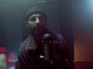 «La musica è un viaggio senza fine, finché faremo questo mestiere sarà così. Vogliamo continuare a essere curiosi». Siamo stati in viaggio con i Coma Cose. #MusicIsANeverEndingJourney Porsche | Rolling Stone Italia
