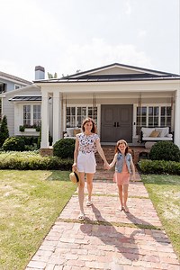 Front Yard Landscaping Ideas on a Budget | Forever Freckled