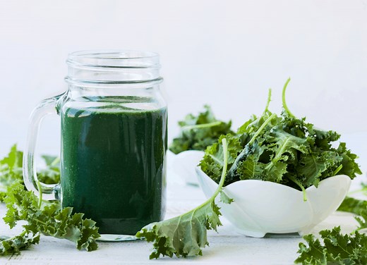 Iron in Kale vs. Spinach. A Value Comparison | Green Living Zone