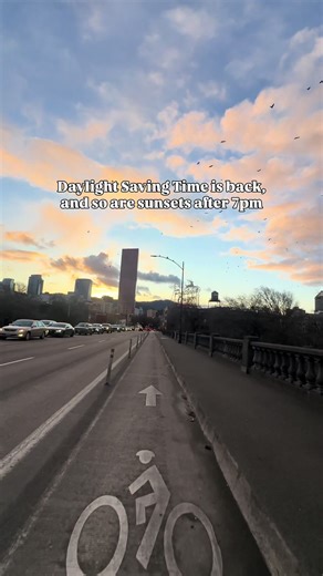 Daylight saving time is back, and yes we lose an hour tomorrow (March 8) when we spring forward. But at least sunsets after 7pm are back! What are the best spots to catch the sunset in Portland? #daylightsavingtime #dst #sunset #portland #pdx