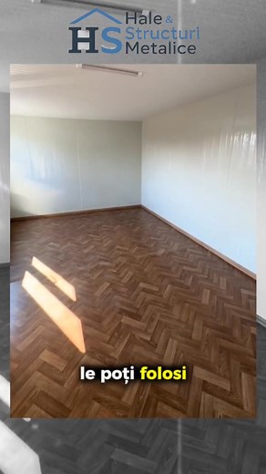 Containerele modulare sunt structuri prefabricate, versatile și ușor de montat, utilizate pentru diverse scopuri, precum birouri, spații comerciale, locuințe temporare sau depozite. Acestea sunt construite din cadre metalice rezistente și panouri termoizolante, oferind o soluție rapidă și economică pentru diverse nevoi. Caracteristici principale: • Structură metalică solidă – realizată din oțel zincat sau vopsit, rezistent la coroziune. • Panouri termoizolante – asigură confort termic și fonic.