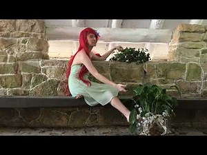 Batgirl vs Poison Ivy