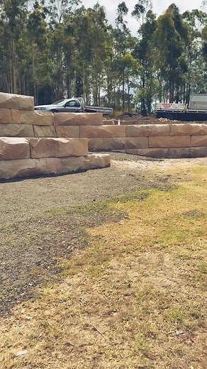 25K views · 115 reactions | Our sandstone retaining wall is taking shape out on this beautiful rural property. Check out the progress video! Stay tuned for the final pics — they’re coming soon! ✨ | Howie’s Excavation | Facebook