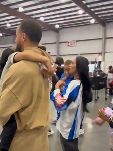 59K views · 1.6K reactions | CURRY FAM: Steph, Ayesha, baby Caius & Canon were at riley's volleyball tournament 凉 #nbahighlightstoday #stephencurry #warriors #GSW #stephcurry #DubNation #nbahighlights | Courtside Views | Facebook